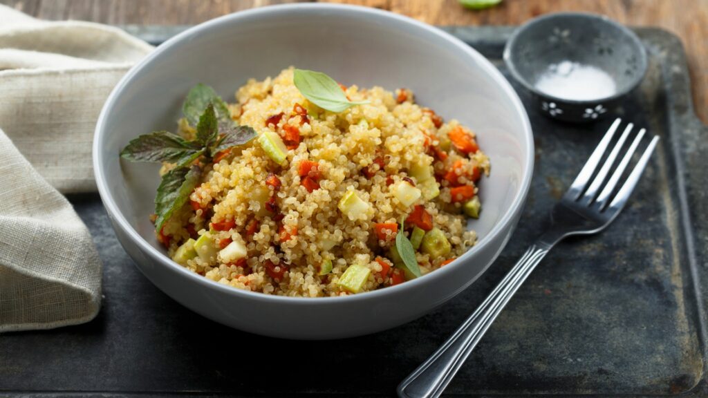 Quinoa bowl gezonde eiwitrijke recepten
