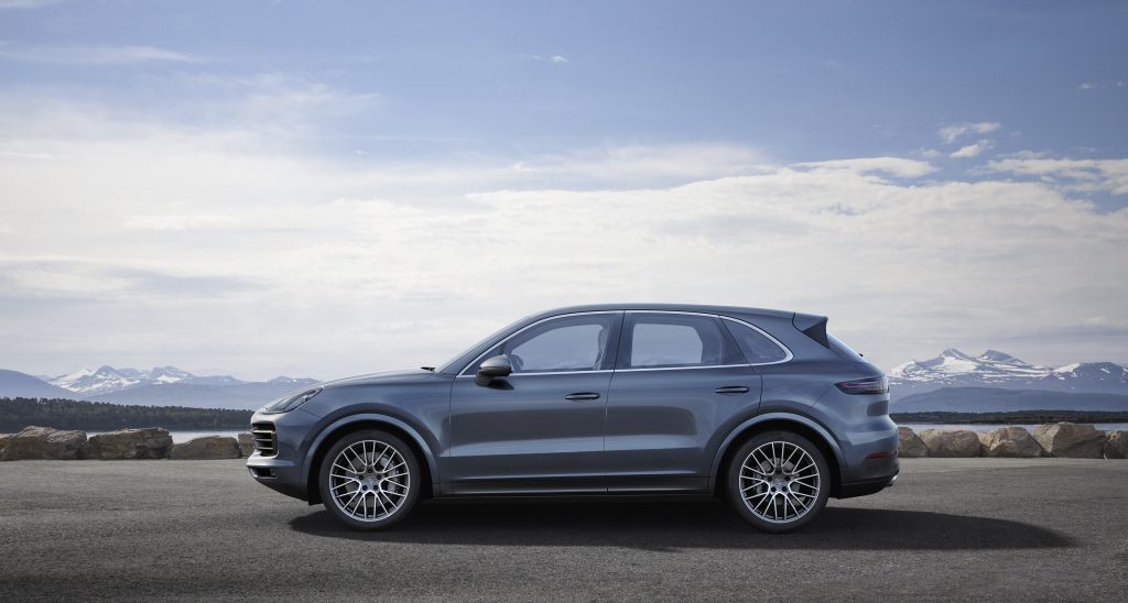 zijkant van de nieuwe cayenne
